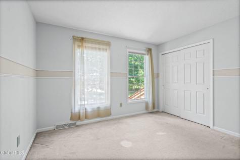 19 Coventry Drive Clifton Park NY 12065
