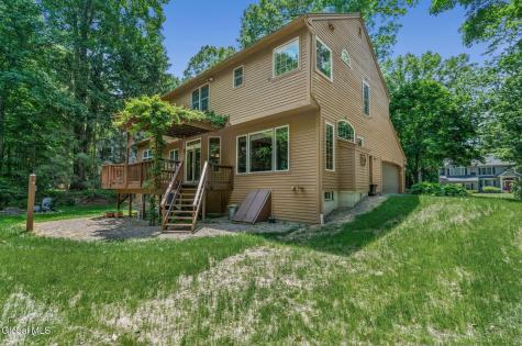 19 Coventry Drive Clifton Park NY 12065