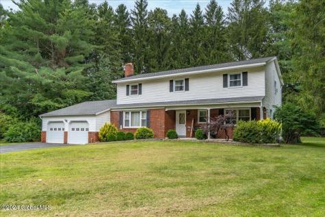 29 Pinehurst Drive Clifton Park NY 12065