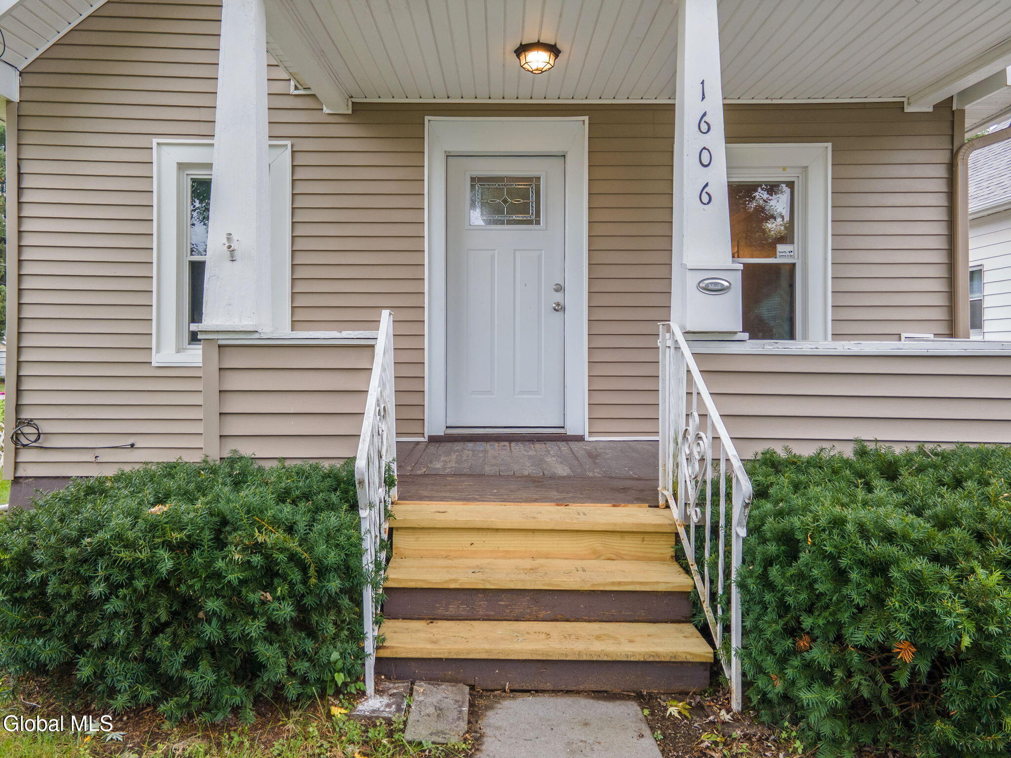 1606 Fordham Avenue Schenectady NY 12306