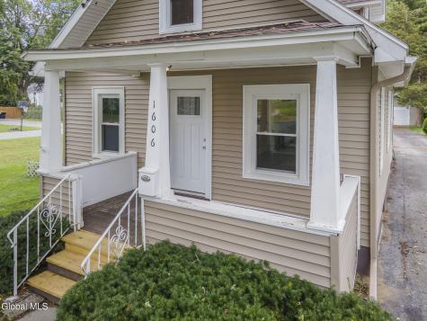 1606 Fordham Avenue Schenectady NY 12306
