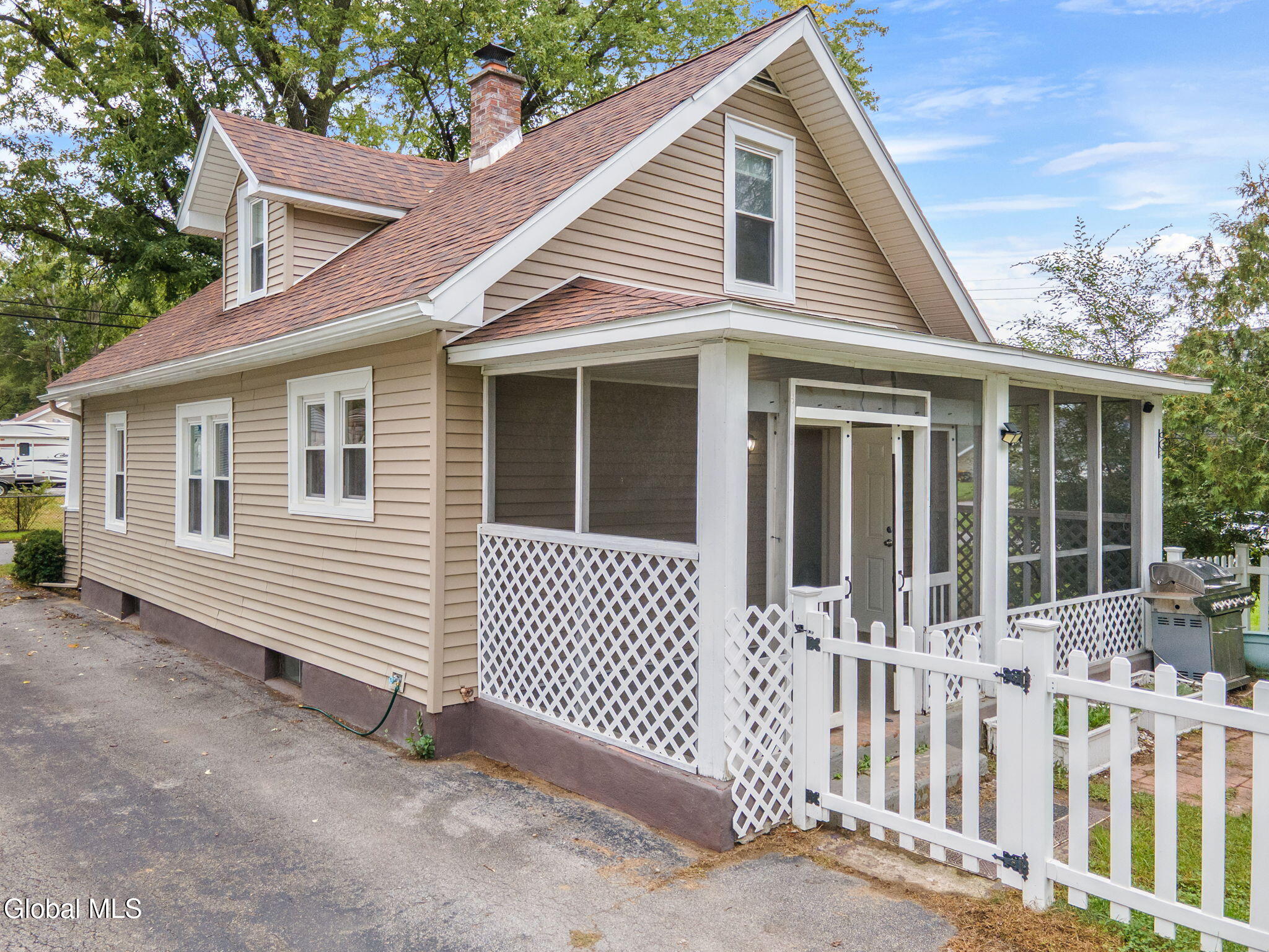 1606 Fordham Avenue Schenectady NY 12306