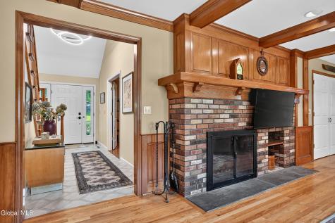 218 Swift Road Voorheesville NY 12186