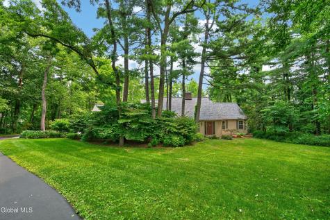 218 Swift Road Voorheesville NY 12186