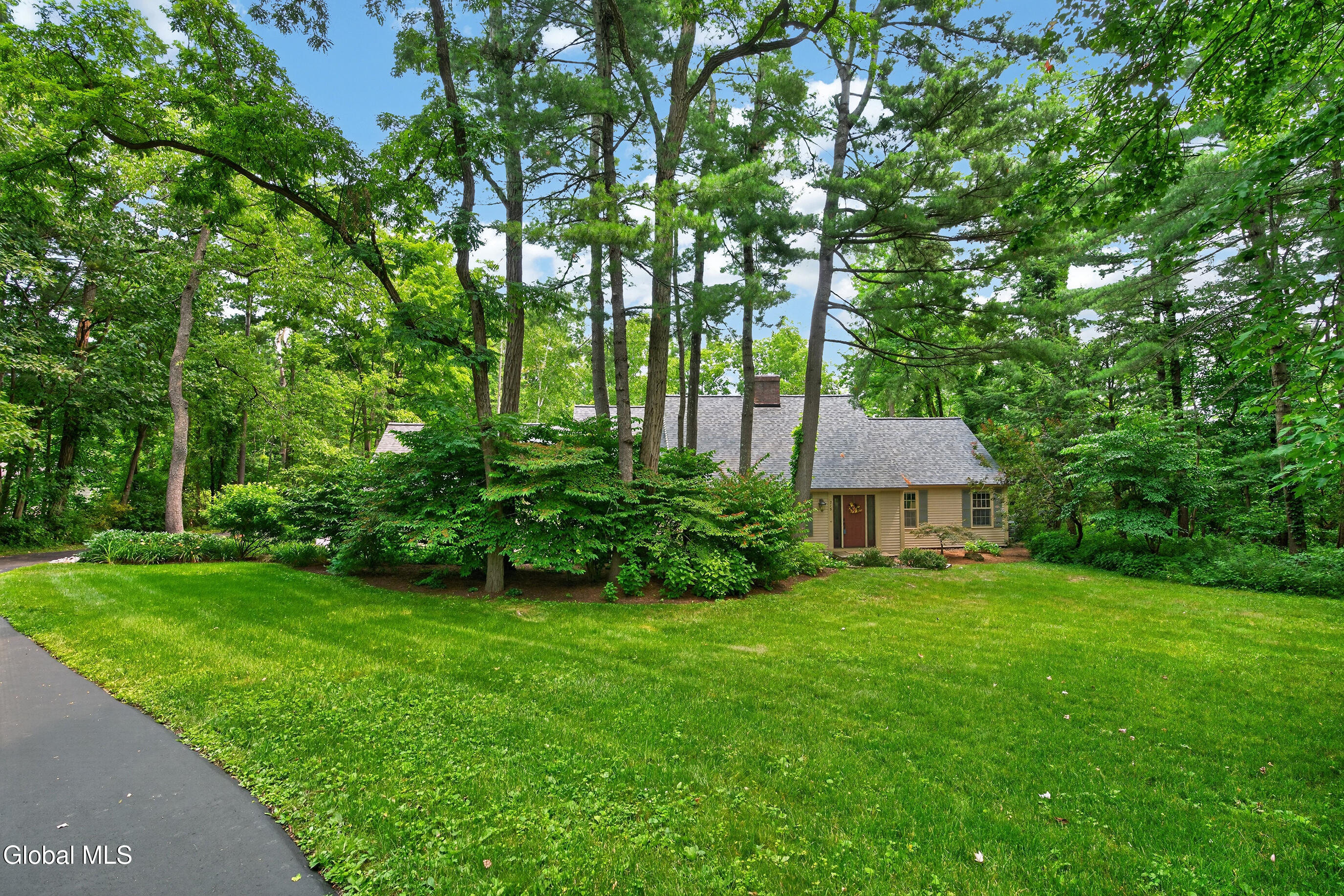 218 Swift Road Voorheesville NY 12186