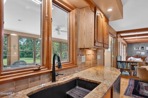 218 Swift Road Voorheesville NY 12186
