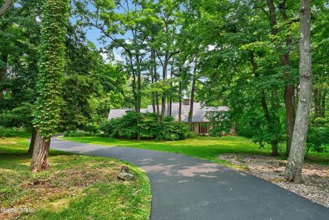 218 Swift Road Voorheesville NY 12186