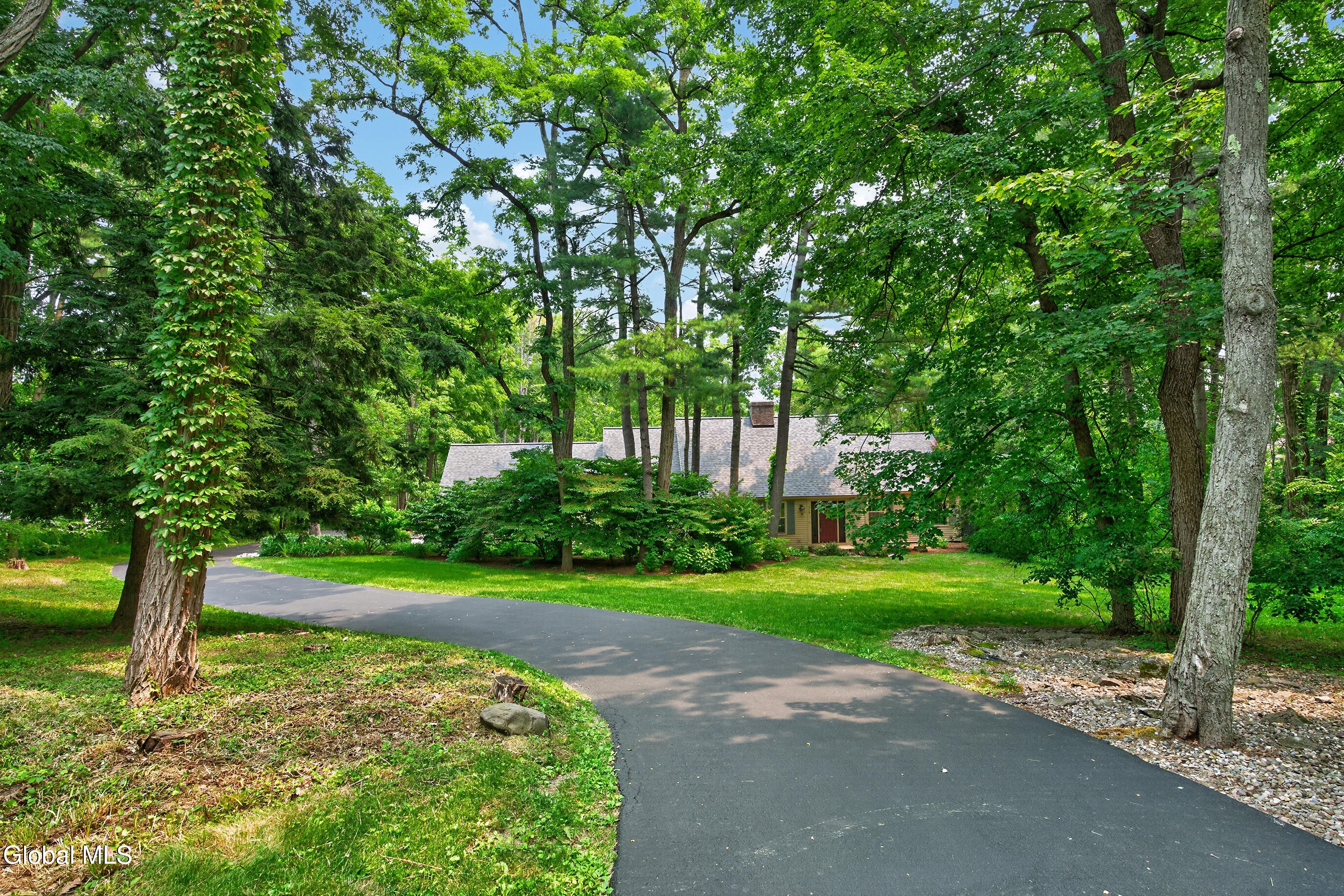 218 Swift Road Voorheesville NY 12186