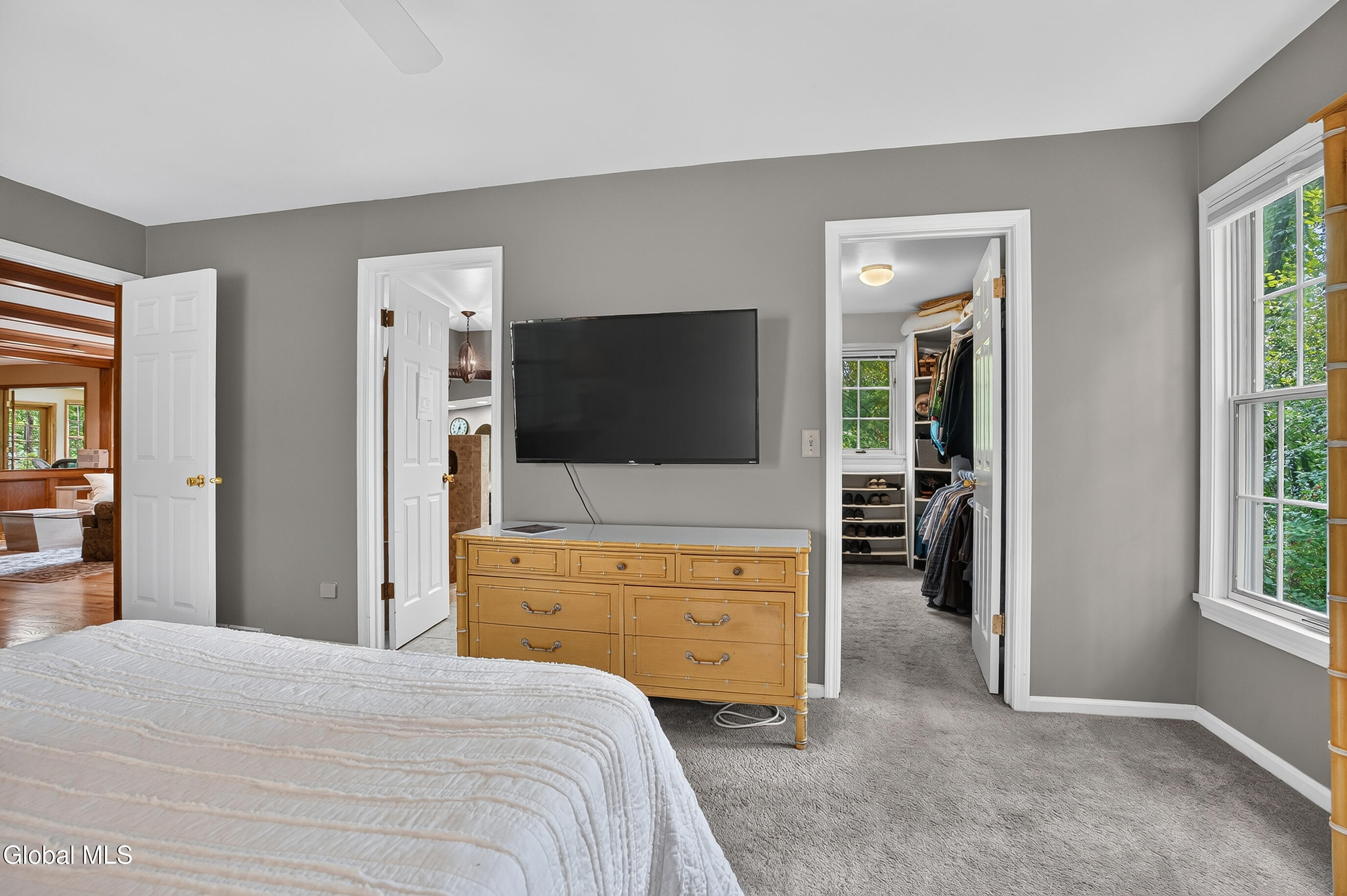 218 Swift Road Voorheesville NY 12186