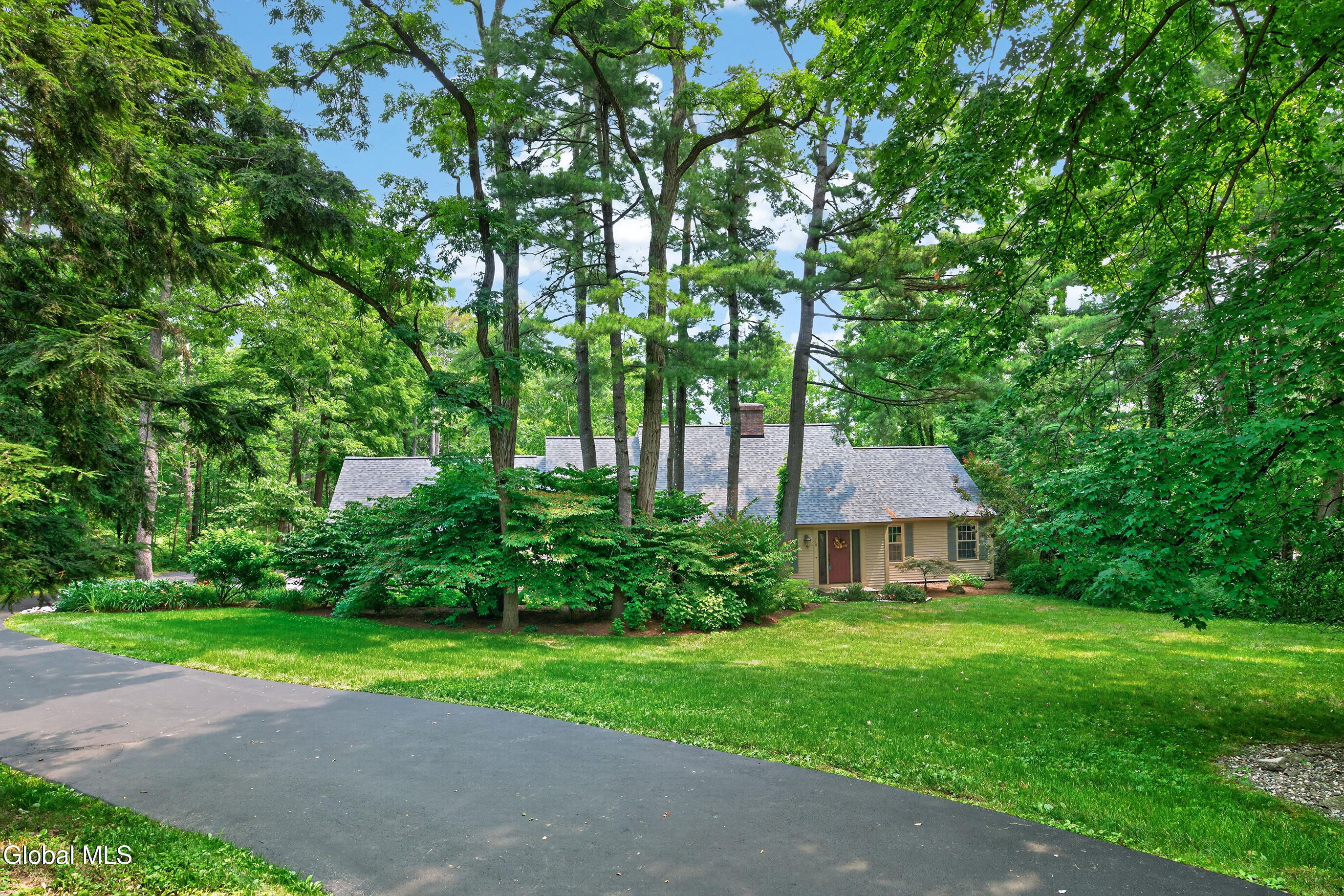 218 Swift Road Voorheesville NY 12186