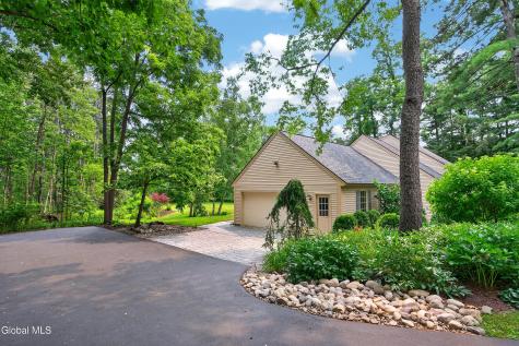 218 Swift Road Voorheesville NY 12186