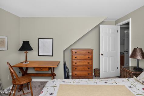 218 Swift Road Voorheesville NY 12186