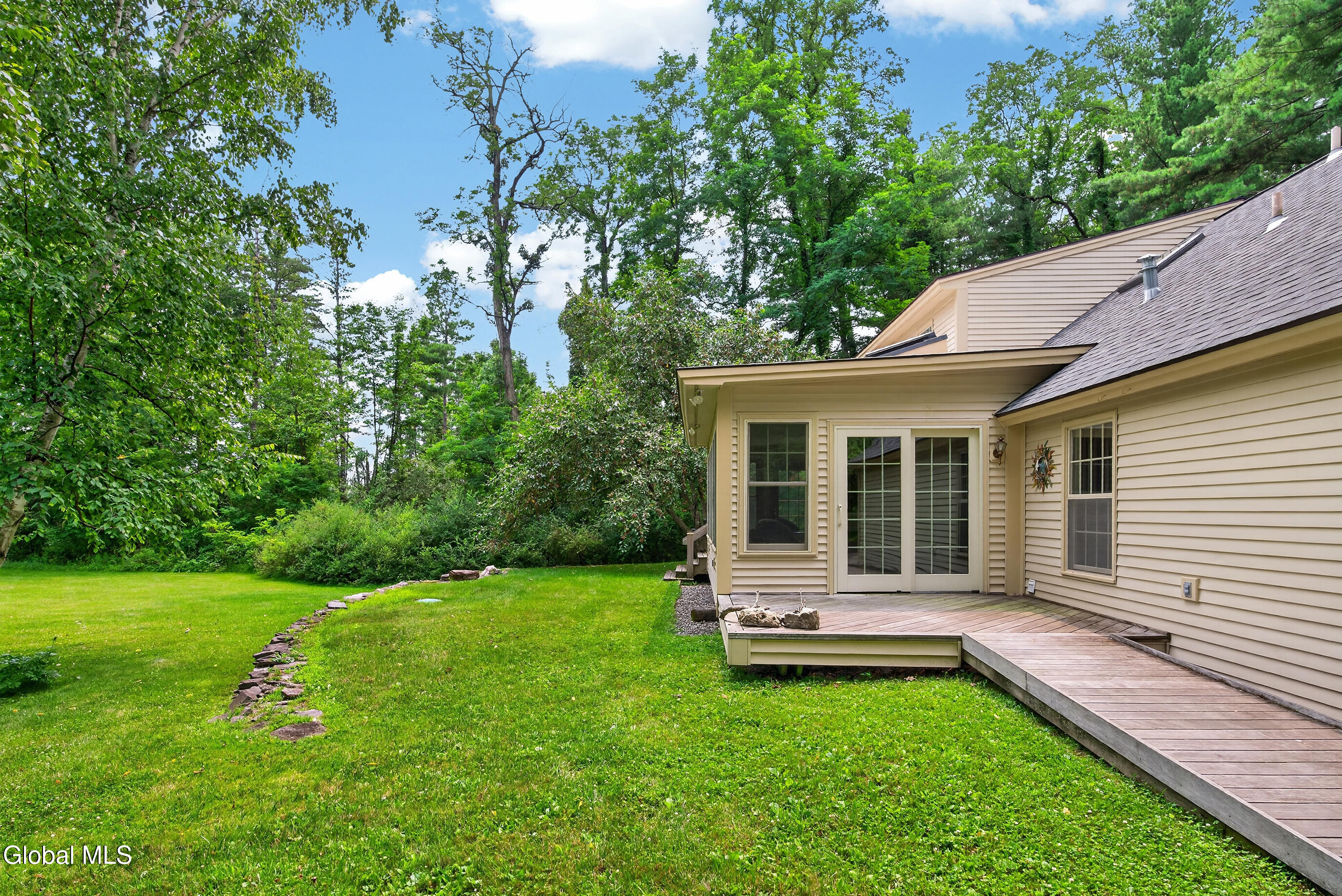 218 Swift Road Voorheesville NY 12186