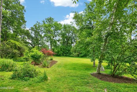 218 Swift Road Voorheesville NY 12186
