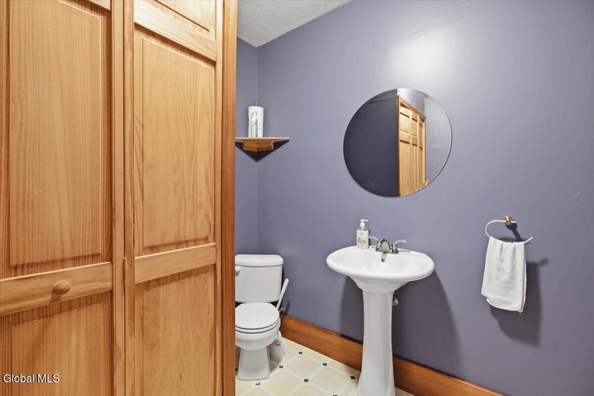 201 Root Avenue Scotia NY 12302