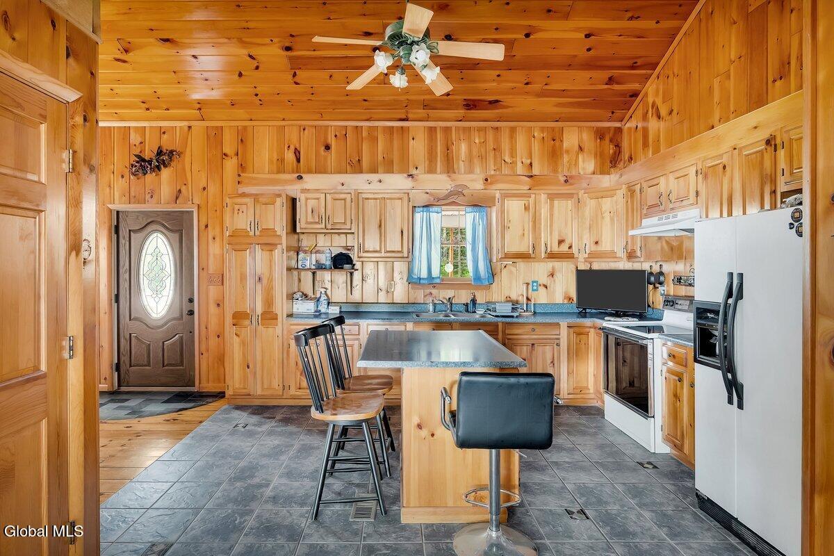 4599 Route 9n Corinth NY 12822