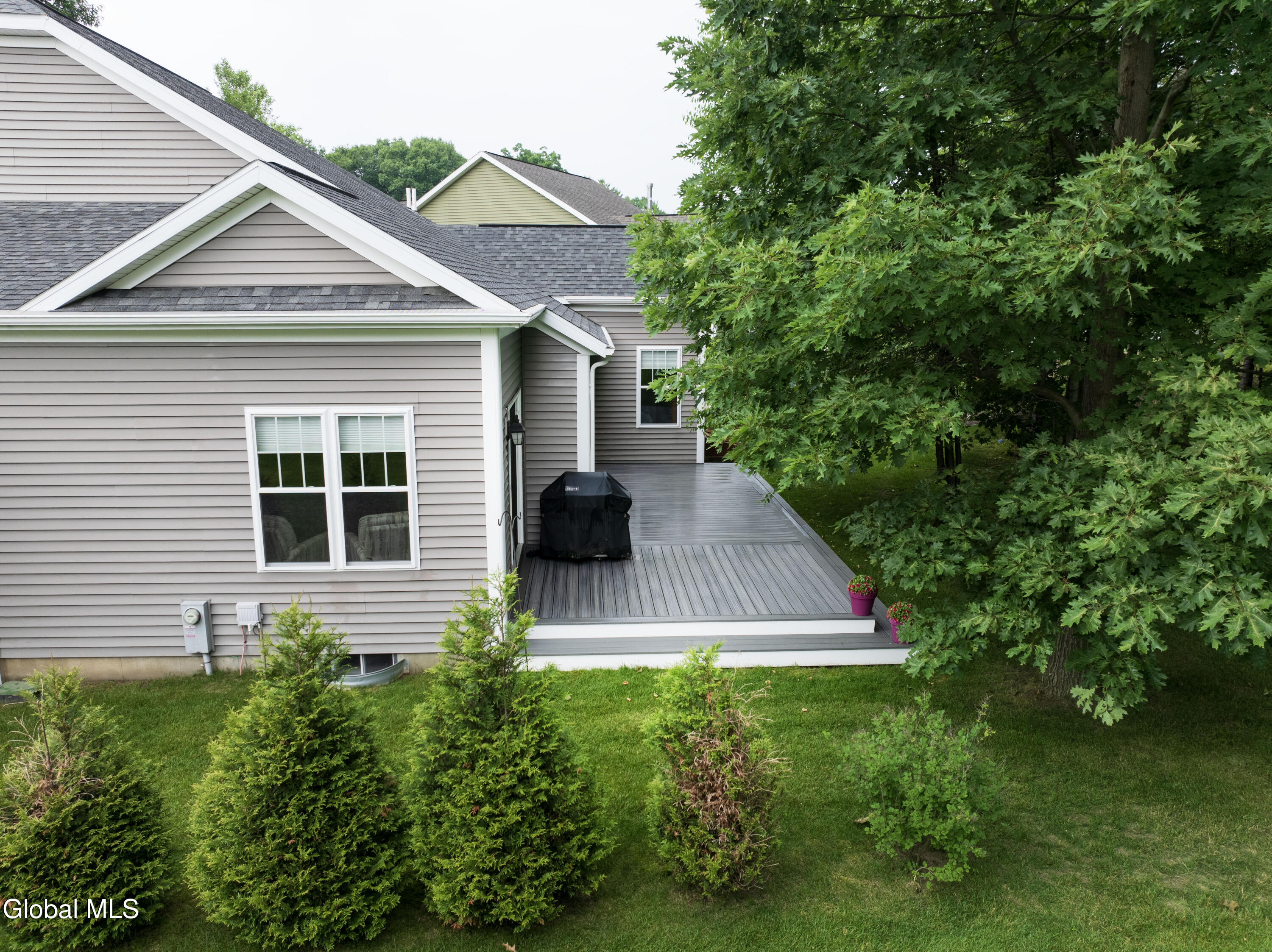 37 Yachtsmans Way Malta NY 12020