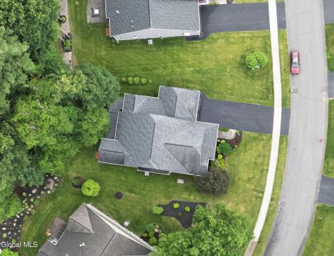 37 Yachtsmans Way Malta NY 12020