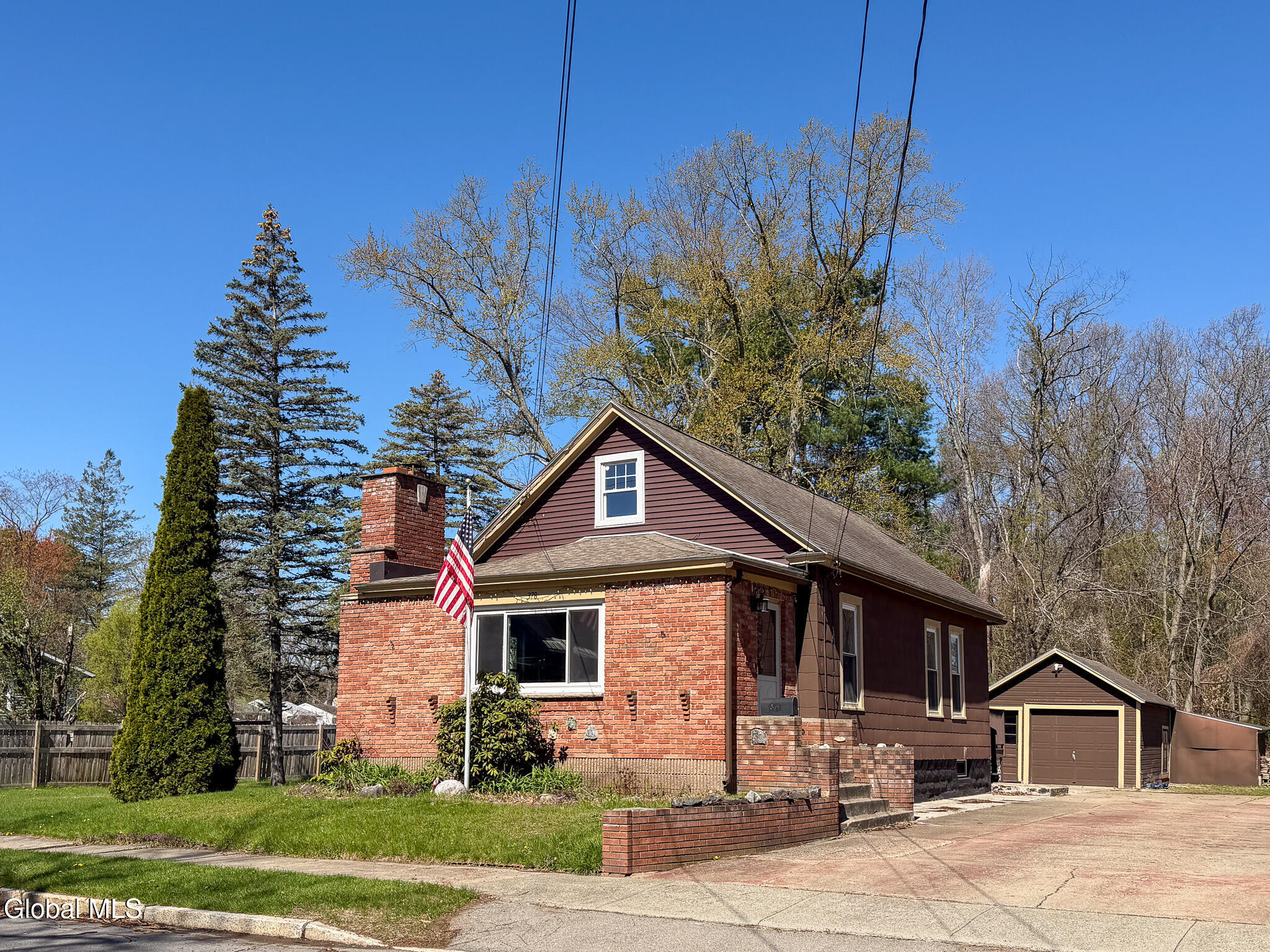 378 Bradford Road Schenectady NY 12304