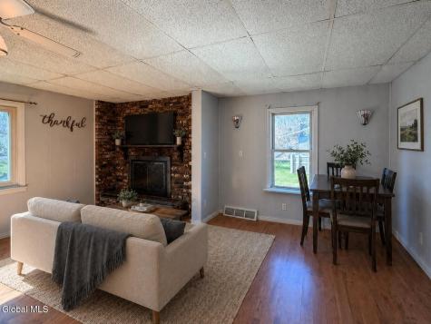 378 Bradford Road Schenectady NY 12304