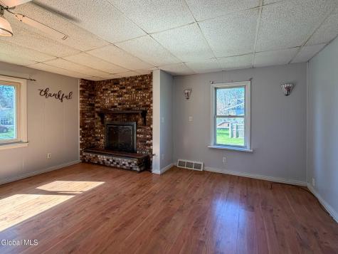 378 Bradford Road Schenectady NY 12304
