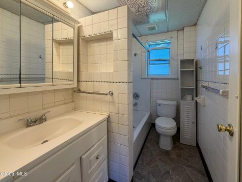 378 Bradford Road Schenectady NY 12304