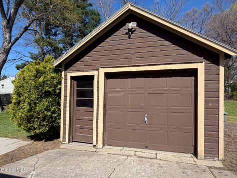 378 Bradford Road Schenectady NY 12304