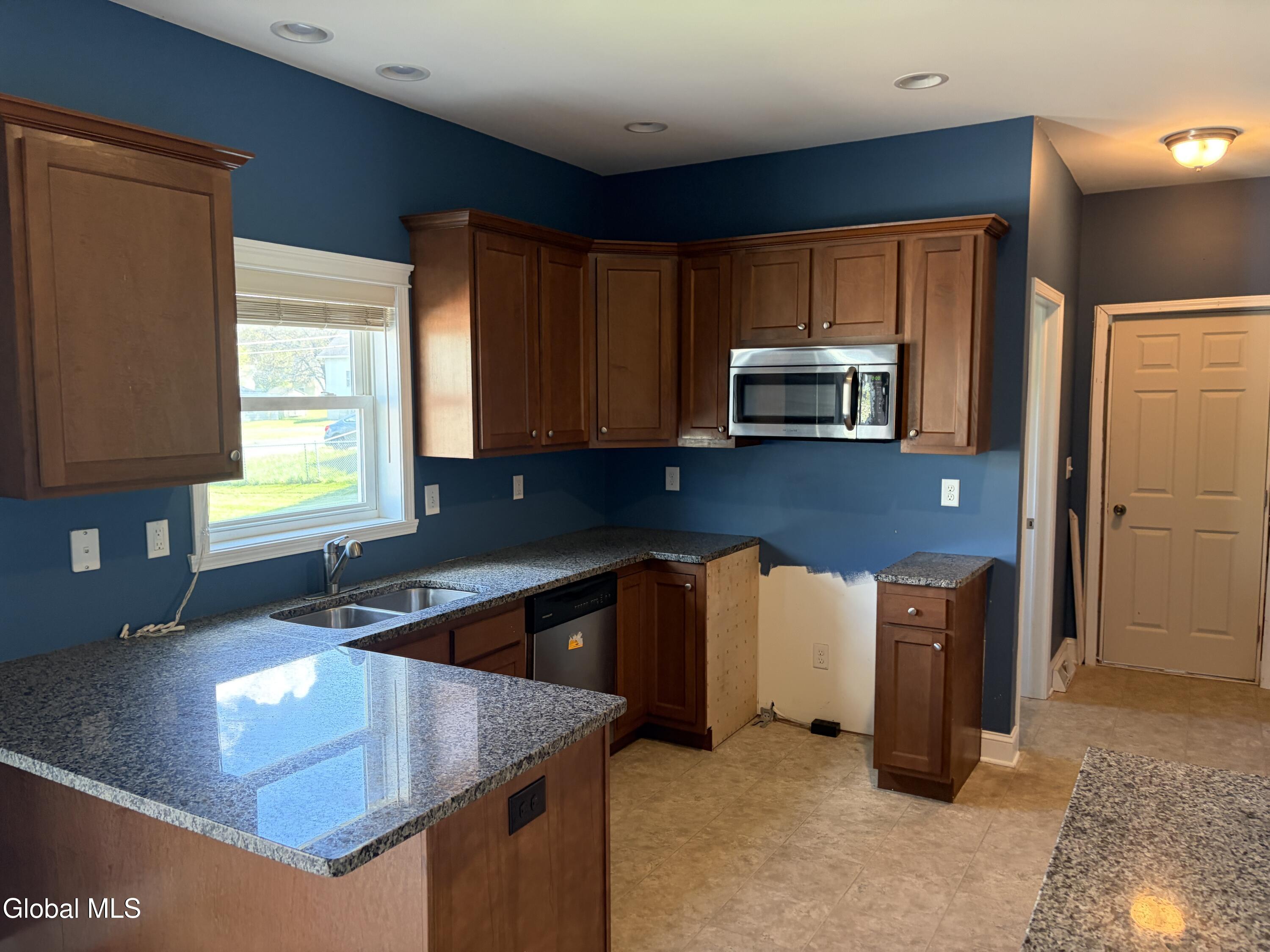 11 Highland View Avenue Rensselaer NY 12144