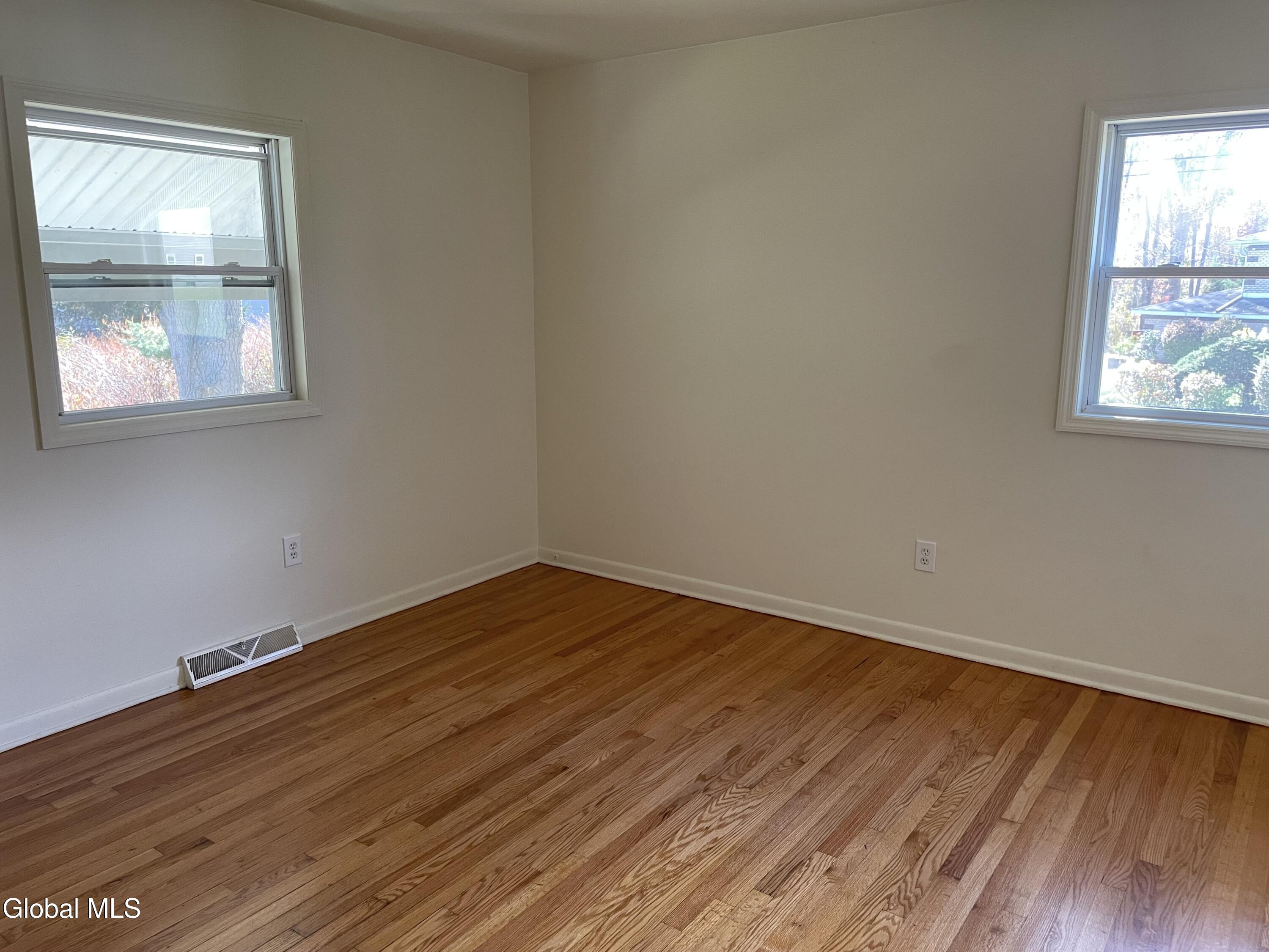 25 Pine Street Albany NY 12203