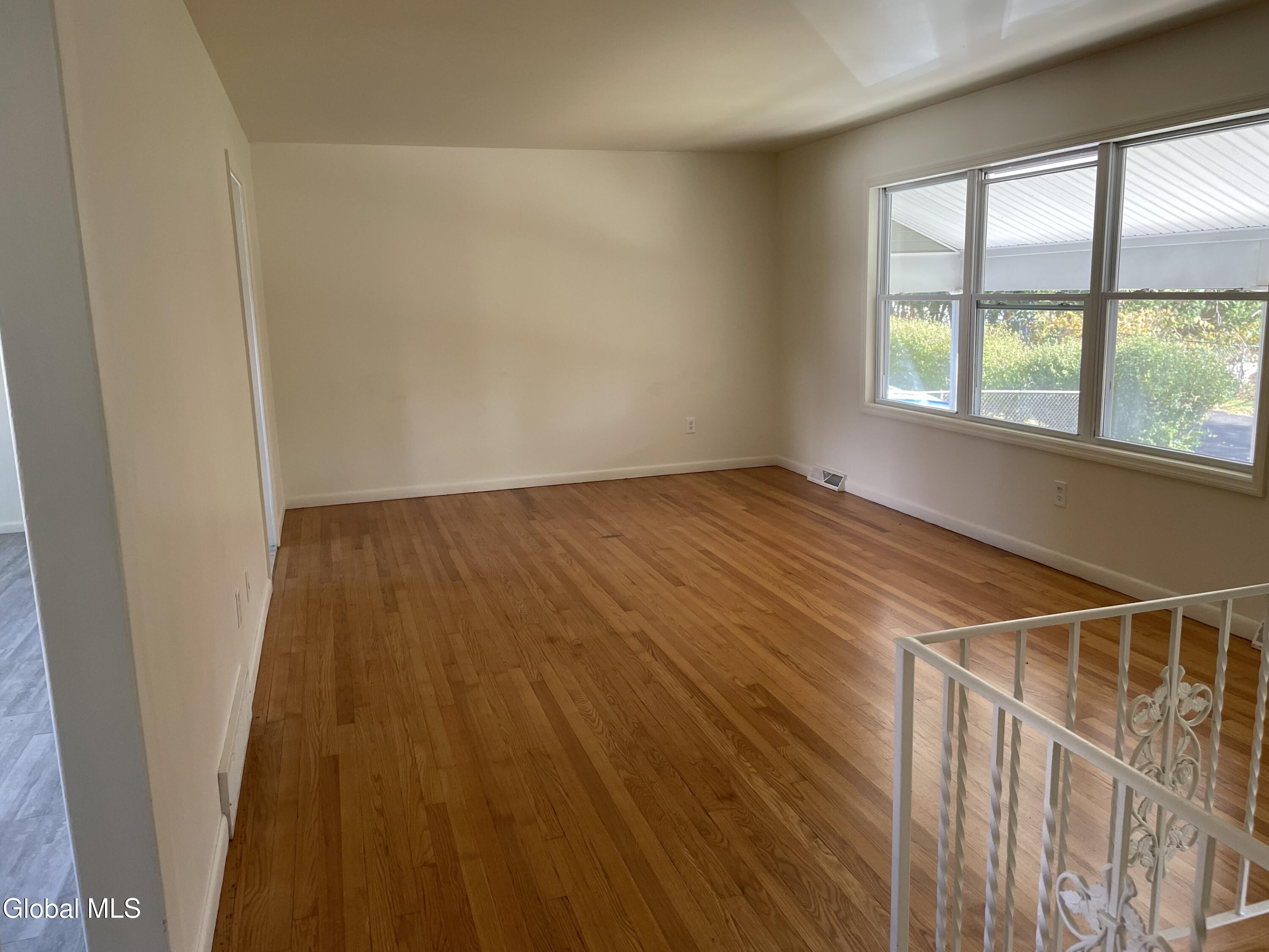 25 Pine Street Albany NY 12203
