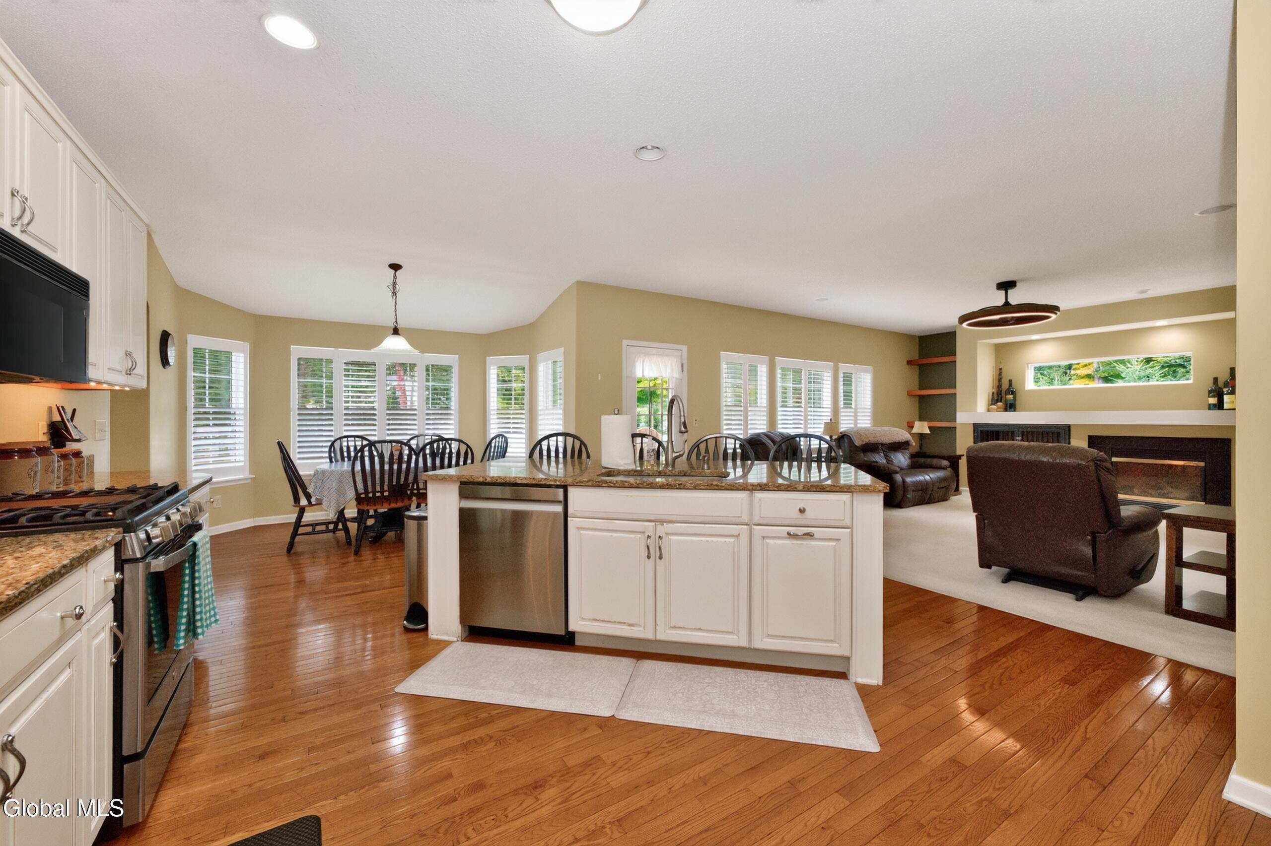 4 Quincy Lane Queensbury NY 12804