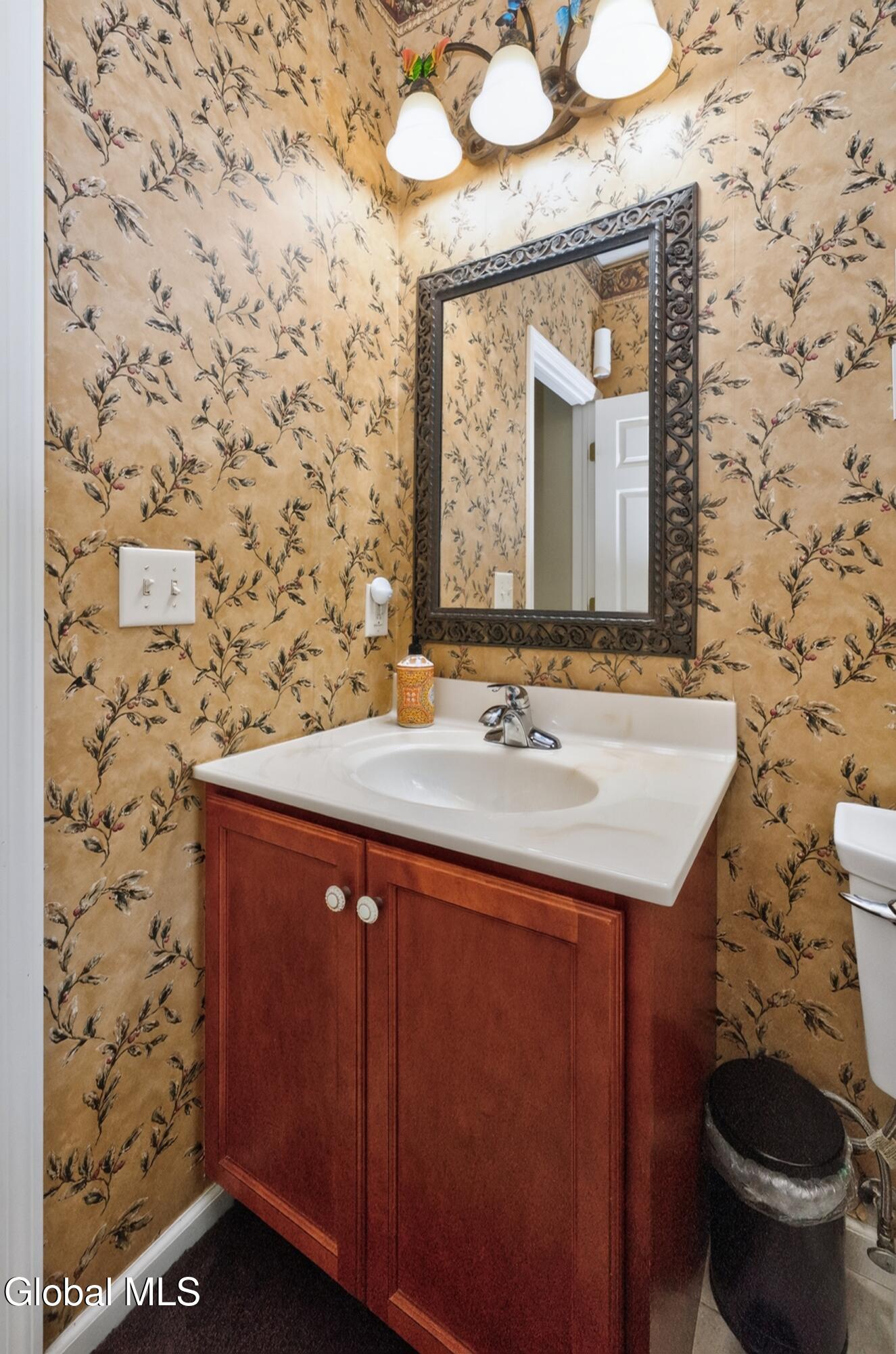 4 Quincy Lane Queensbury NY 12804