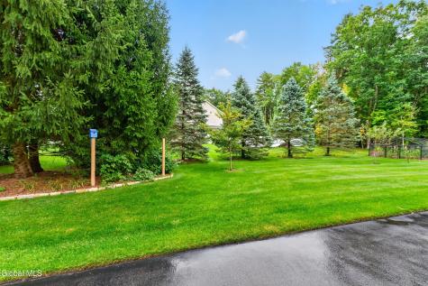 4 Quincy Lane Queensbury NY 12804