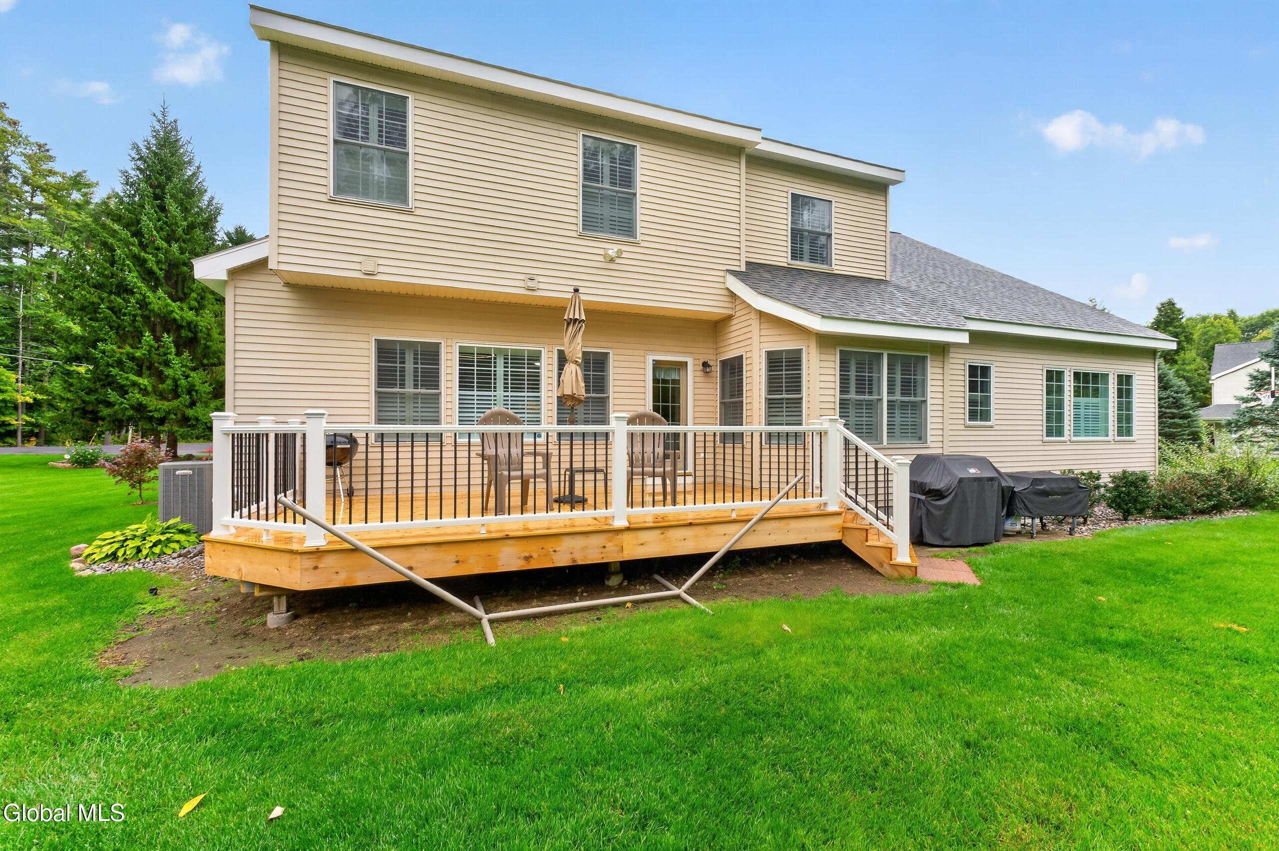 4 Quincy Lane Queensbury NY 12804