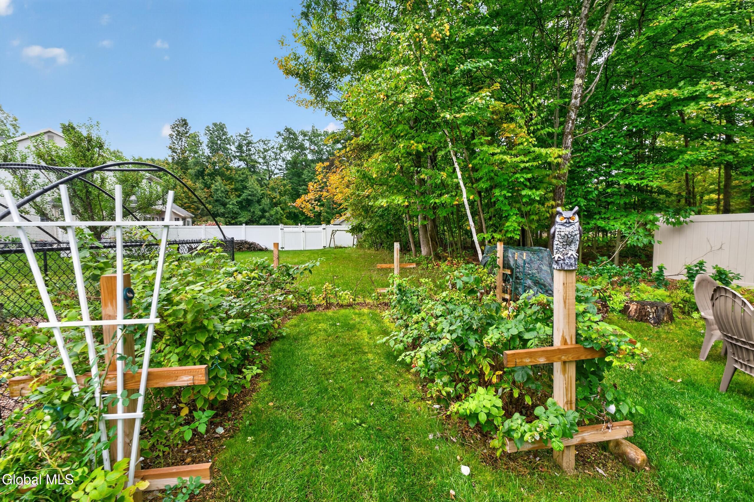 4 Quincy Lane Queensbury NY 12804