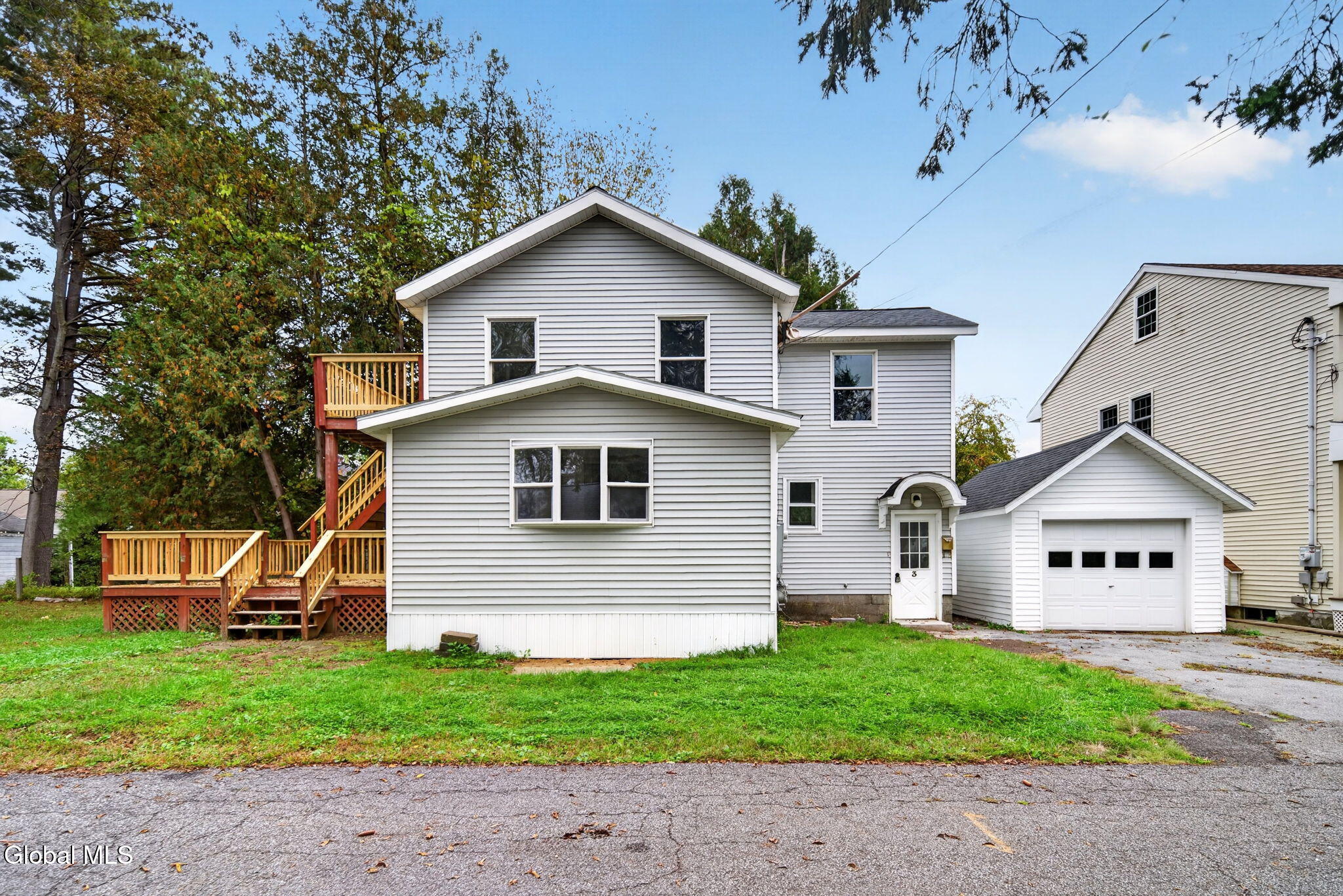 3 Ellsworth Place Delmar NY 12054