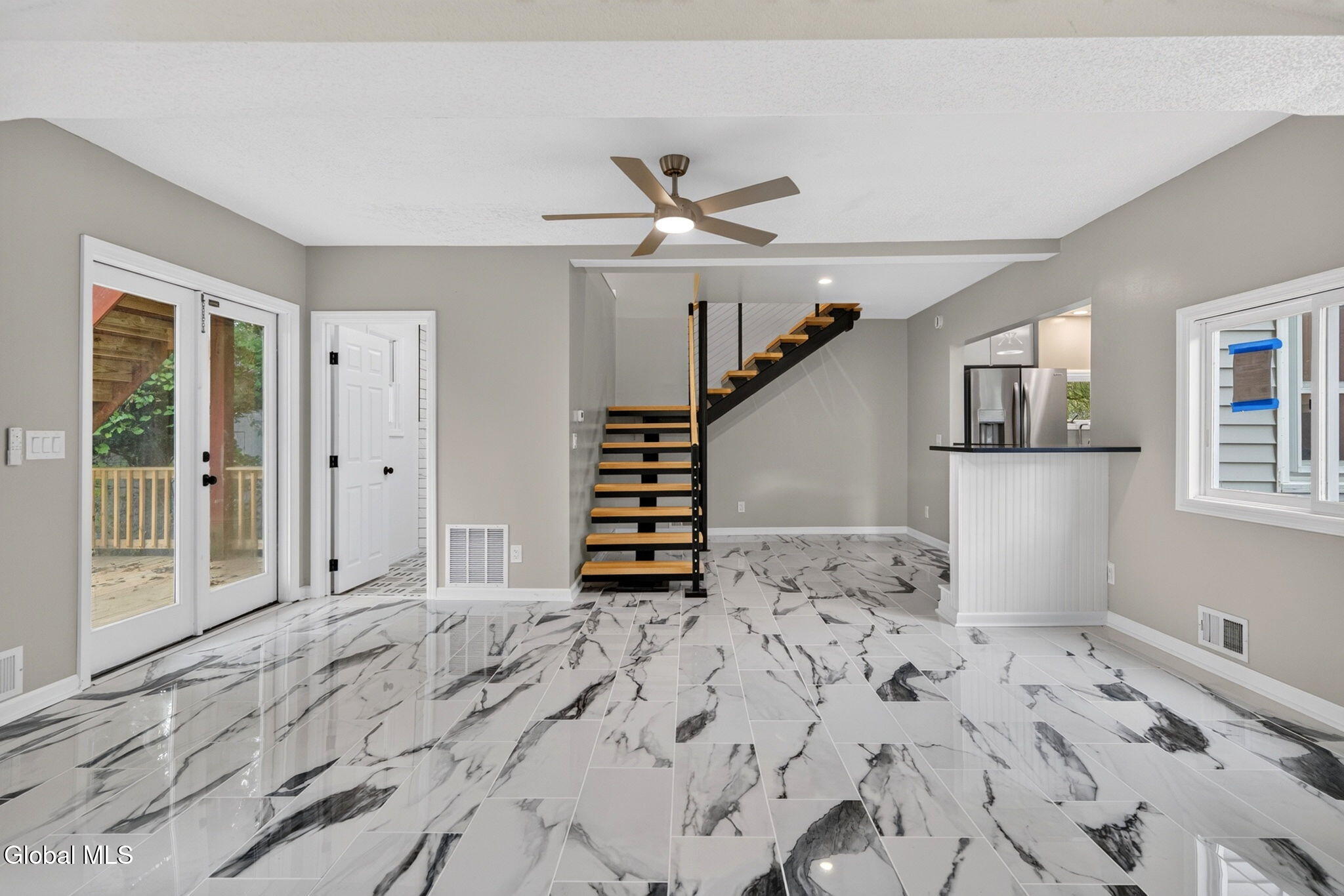 3 Ellsworth Place Delmar NY 12054
