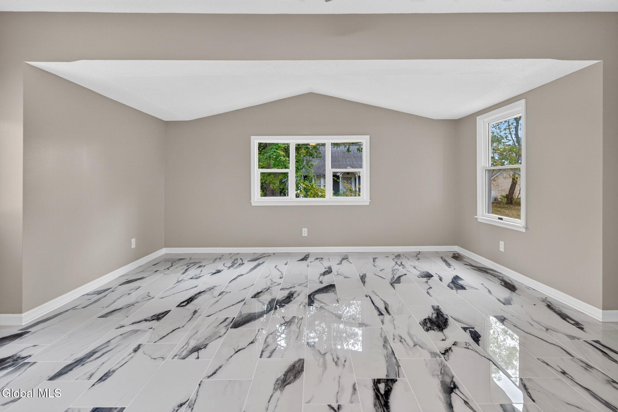 3 Ellsworth Place Delmar NY 12054