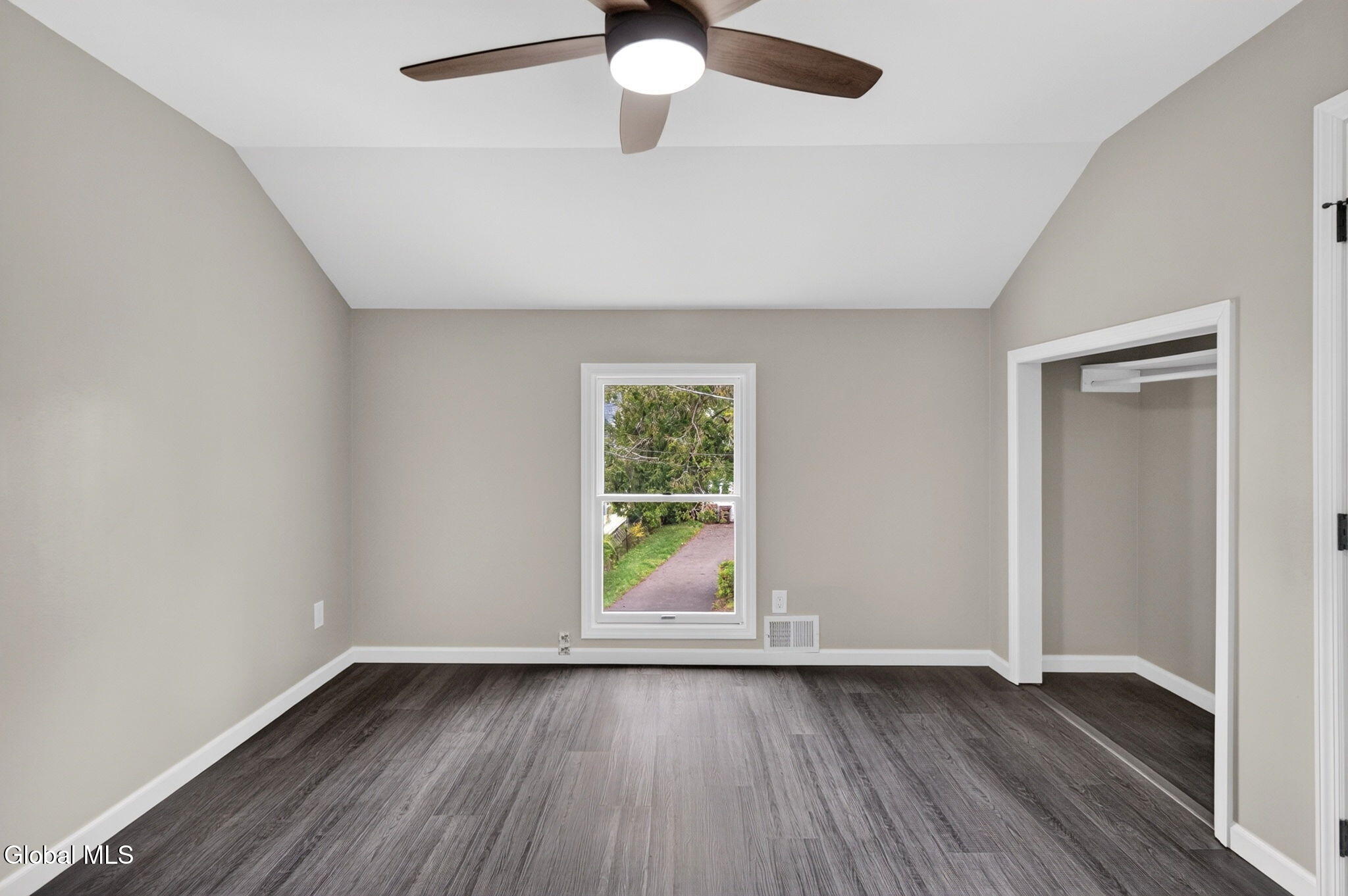 3 Ellsworth Place Delmar NY 12054
