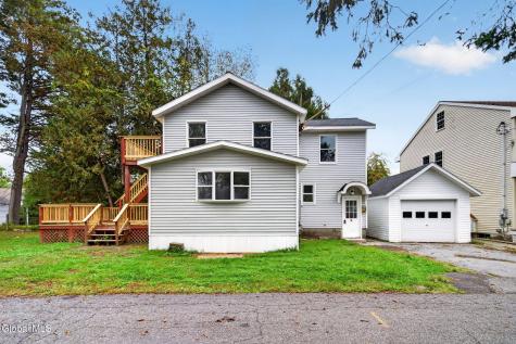 3 Ellsworth Place Delmar NY 12054
