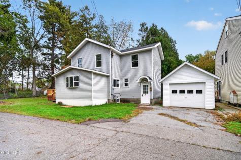 3 Ellsworth Place Delmar NY 12054