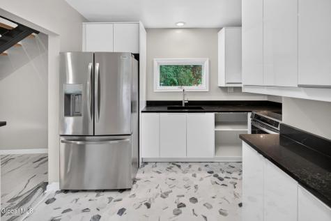 3 Ellsworth Place Delmar NY 12054