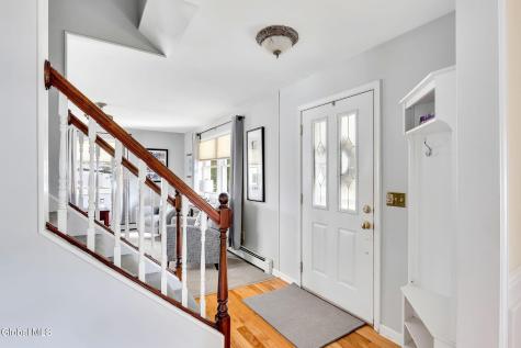 85 Apple Tree Lane Clifton Park NY 12065
