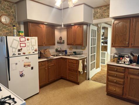 94 West Street Gloversville NY 12078