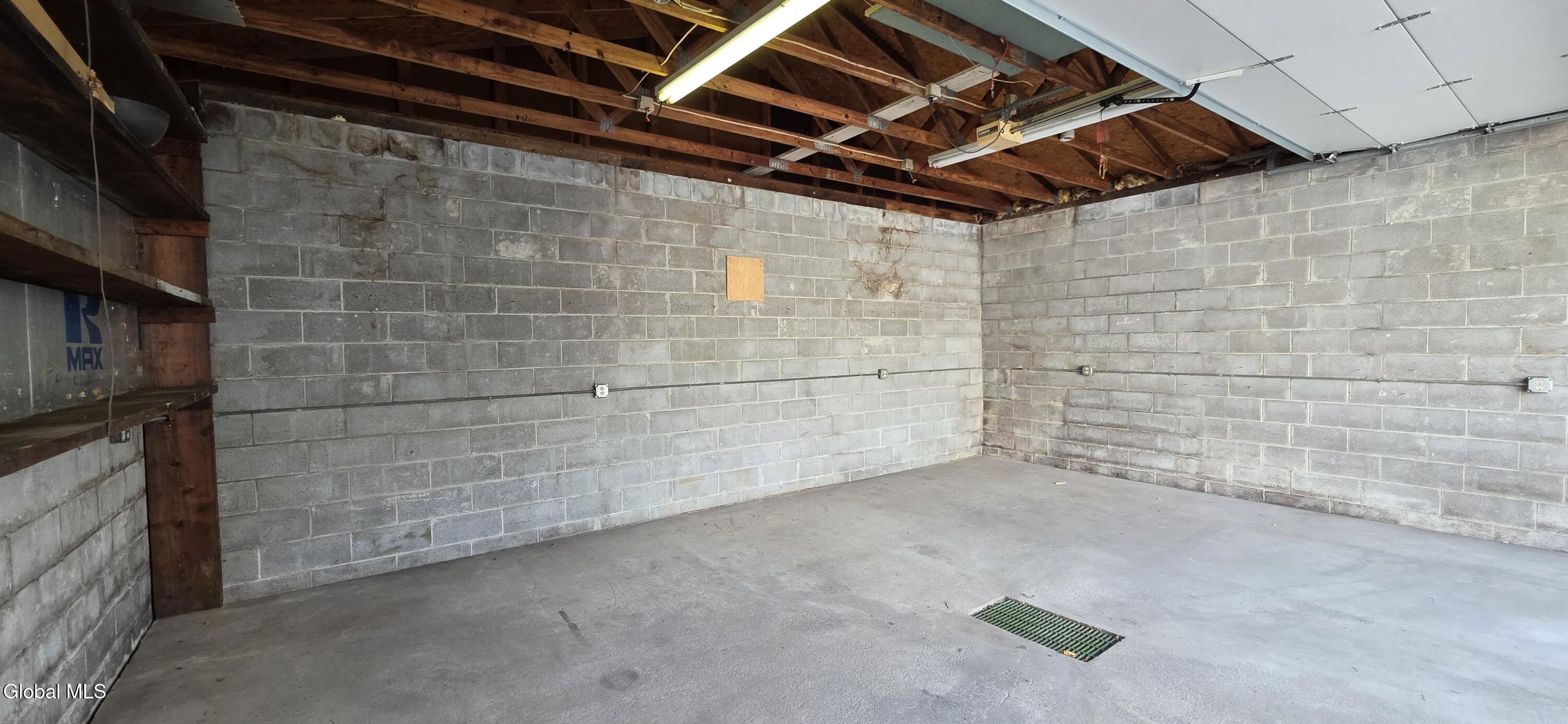 23 Austain Avenue Albany NY 12205