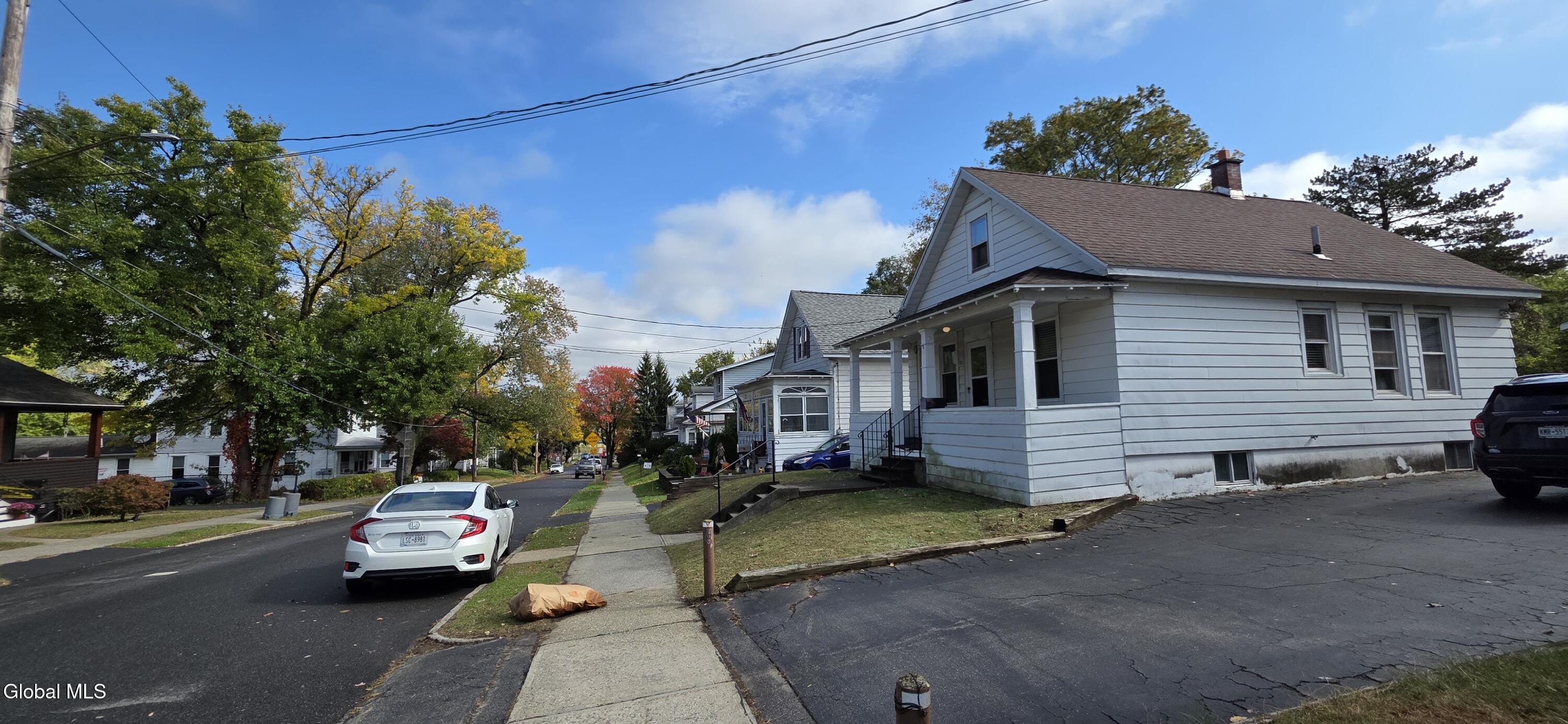 23 Austain Avenue Albany NY 12205