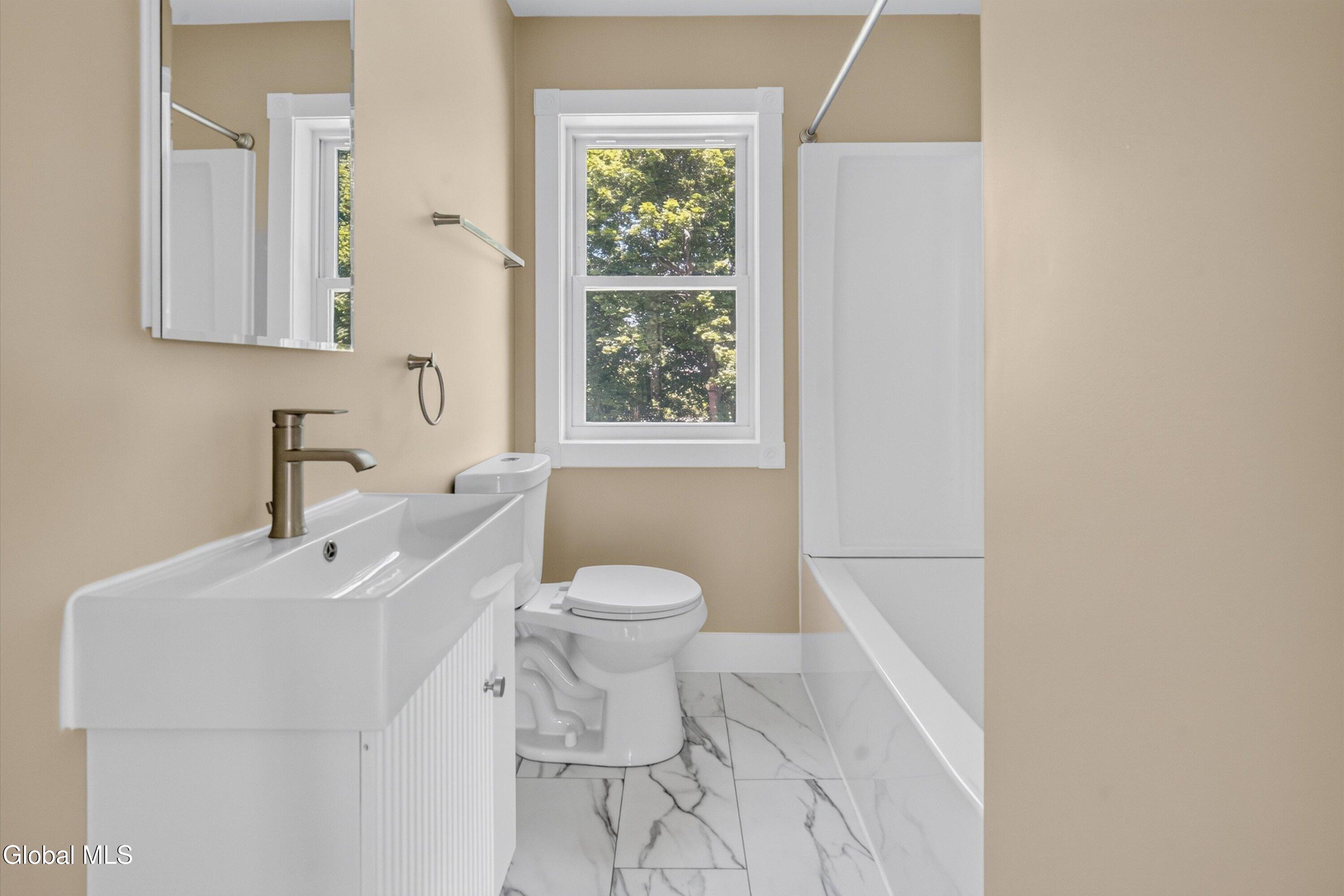 396 Pattersonville Road Amsterdam NY 12010