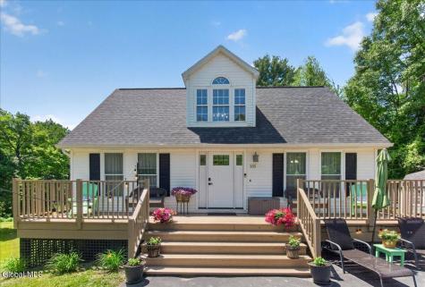 131 Calhoun Drive Troy NY 12182