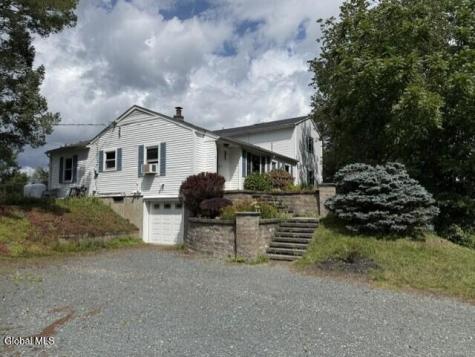 9 Grandview Drive Poestenkill NY 12140