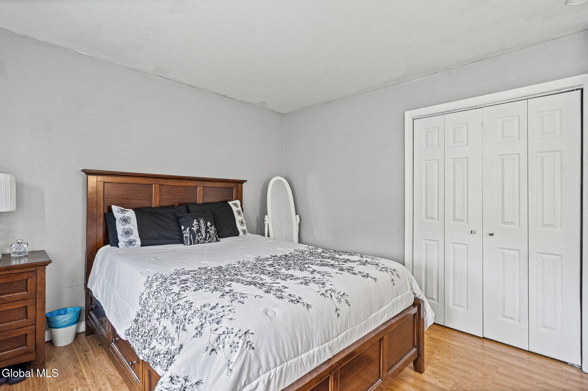 13 Andree Court Schenectady NY 12309